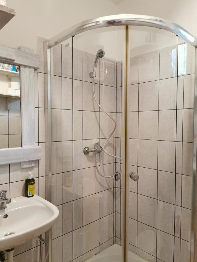 White Apartment Jablonna  ภายนอก รูปภาพ
